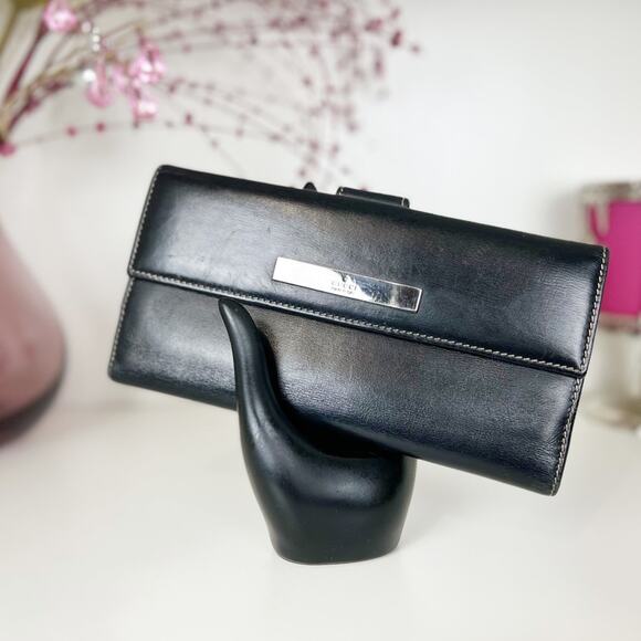 Gucci Authentic Black Leather Long Wallet with Logo Plate - Picture 1 of 14